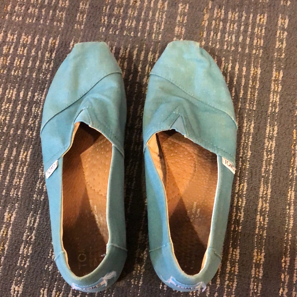Very comfortable blue toms